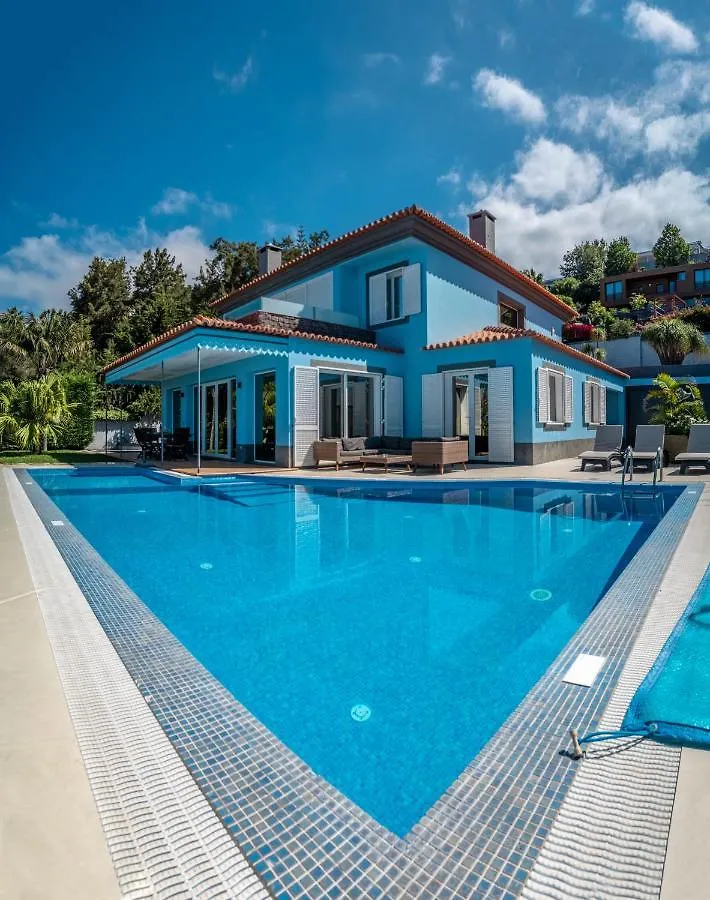 Villa Loureiro Palace With Soccer Field Funchal
