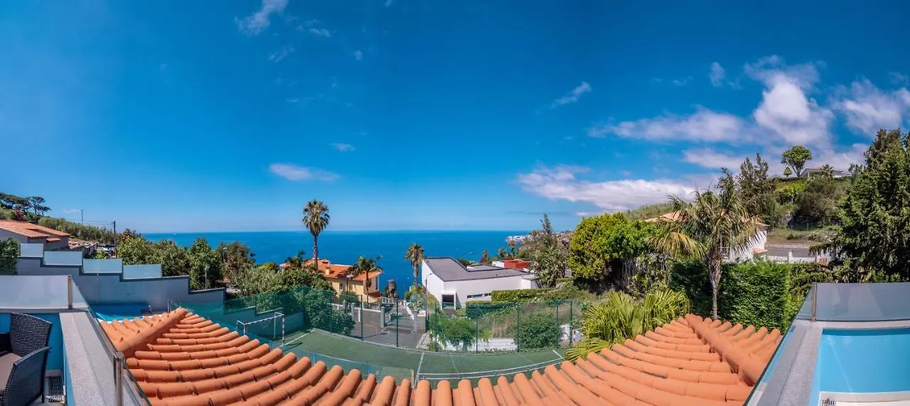 Villa Loureiro Palace With Soccer Field Funchal