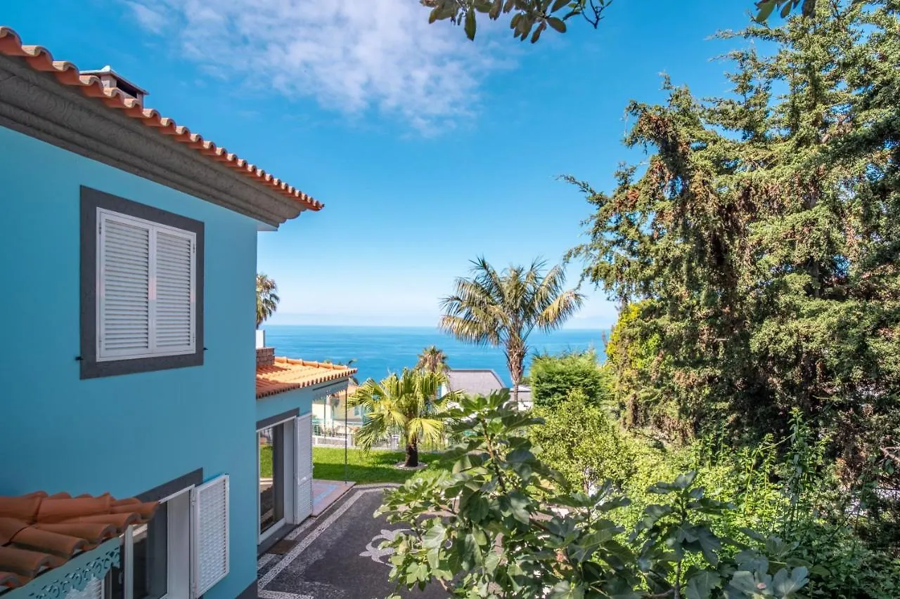 Villa Loureiro Palace With Soccer Field Funchal  Funchal (Madeira)